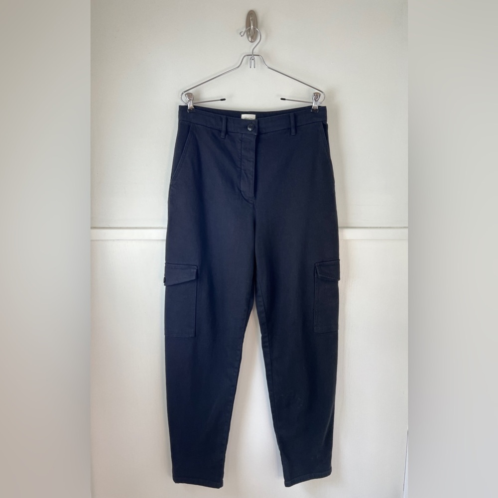 Aritzia Wilfred Free Modern Black Cargo Pants